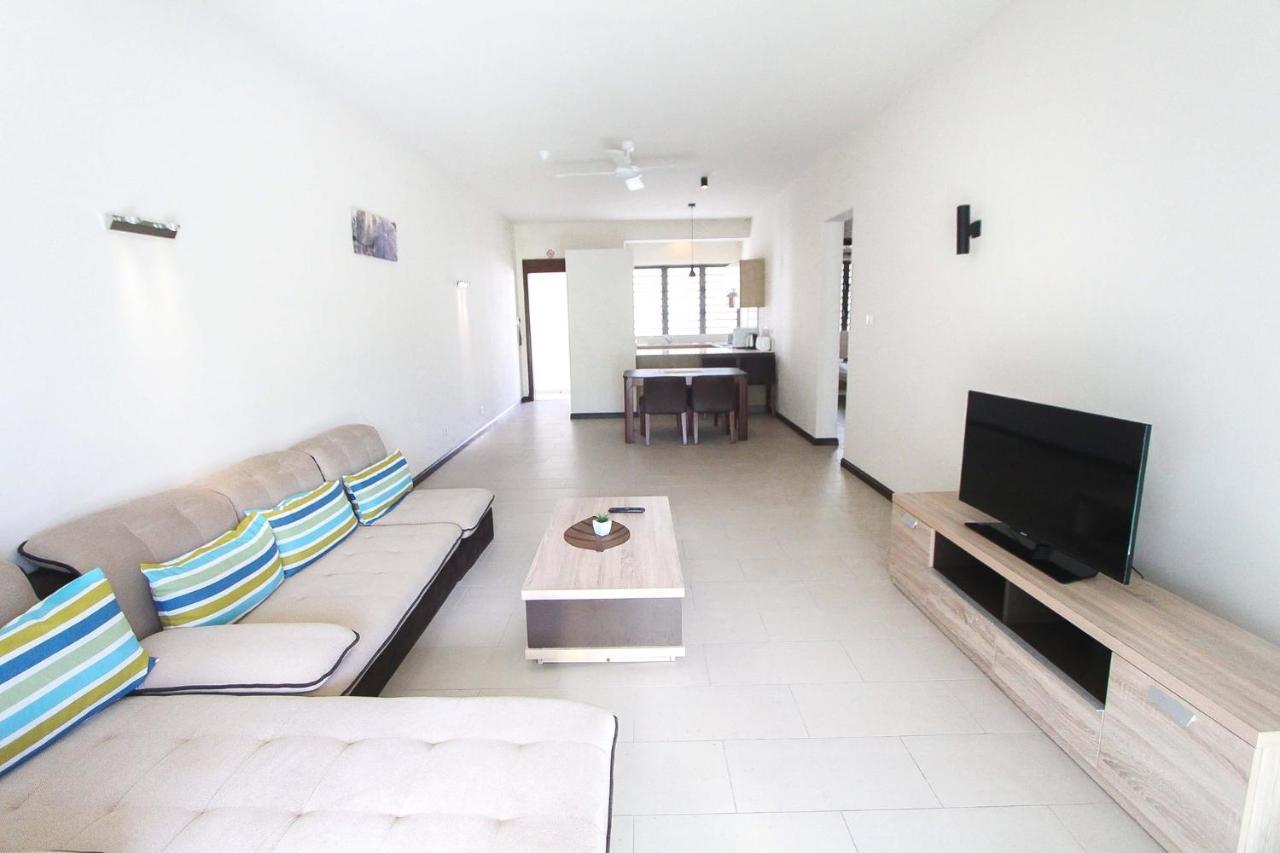 Nitzana Residences & Restaurant Pereybere Beach Buitenkant foto
